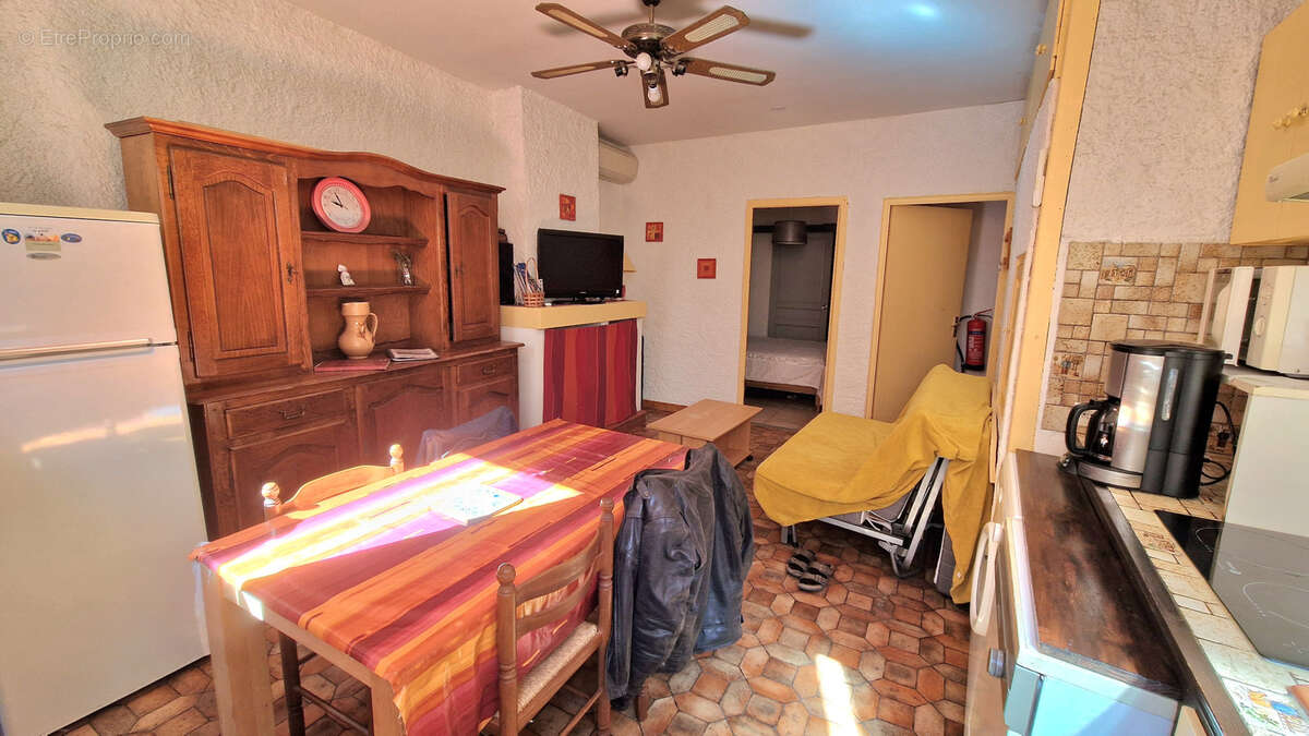 centre ville maison de village + local commercial - photo 4