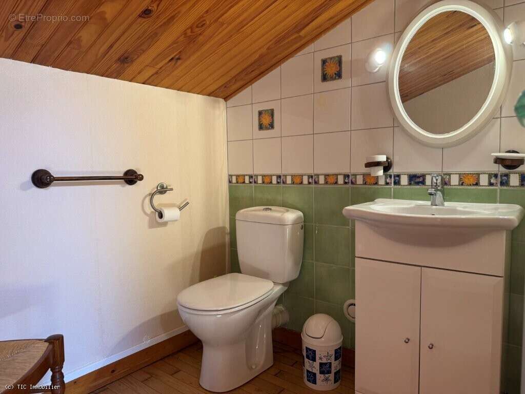 Maison à AIGRE