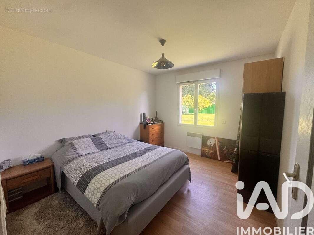 Maison 96 m² à Saint-Martin-En-Biere  - photo 9