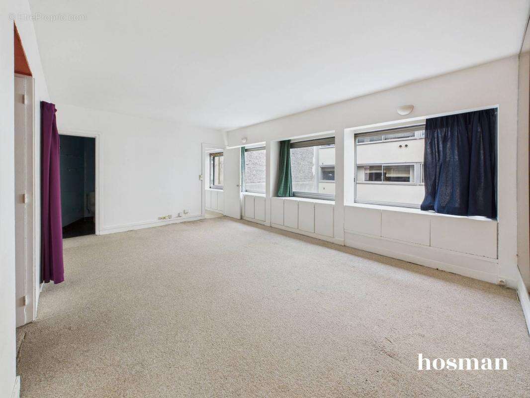 Appartement à PARIS-7E