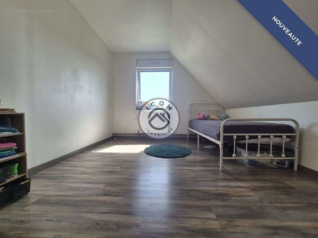 Maison à AULNOYE-AYMERIES