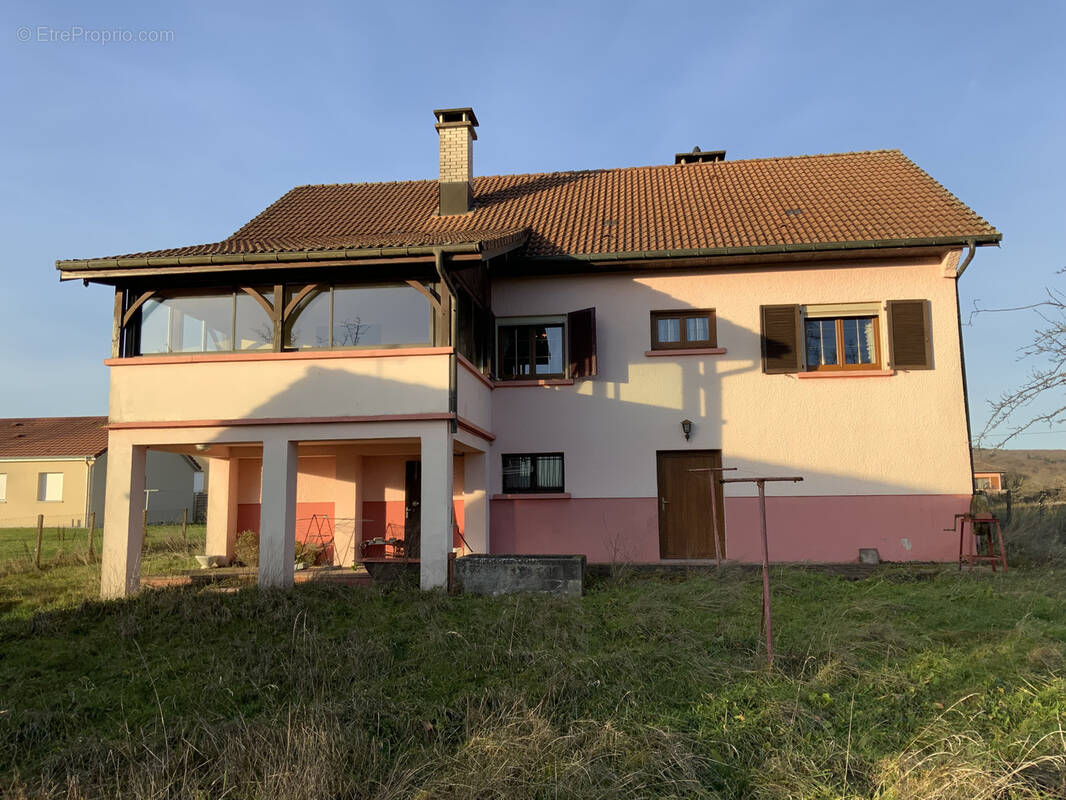 Maison à GRANGES-LE-BOURG