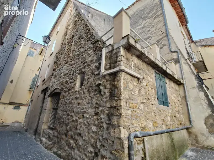Brignoles Maison de village à finir avec terrasse - photo 2