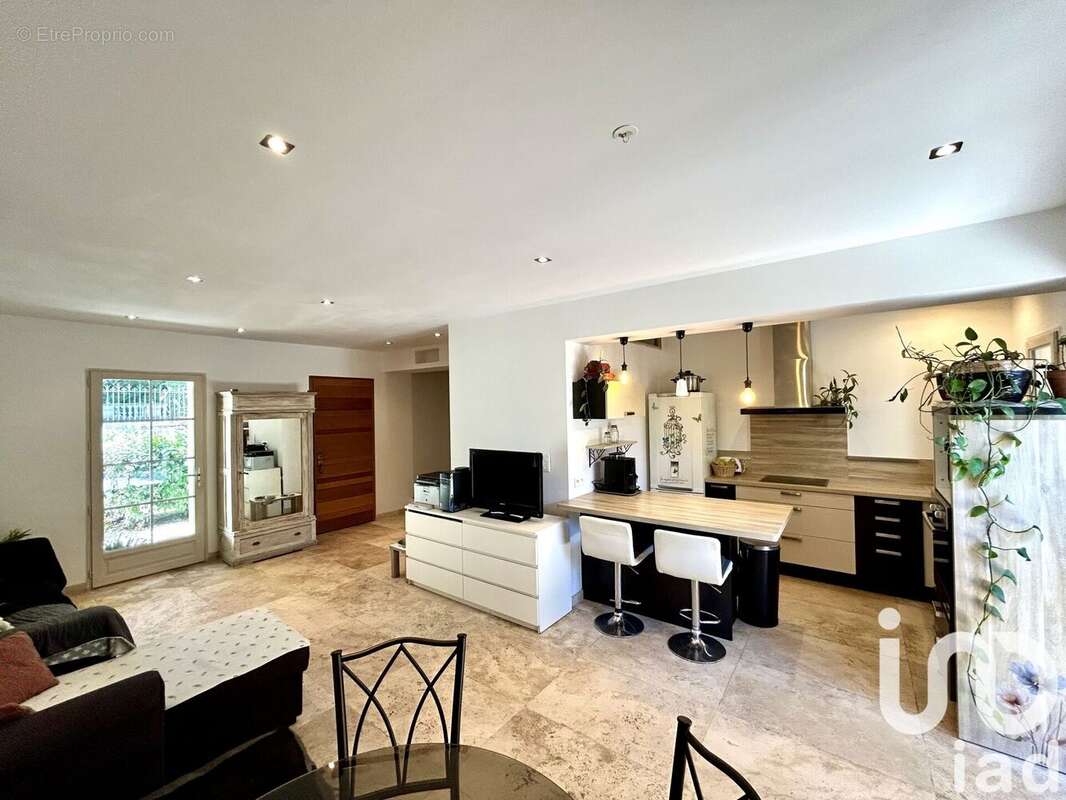 Photo 2 - Maison à BOLLENE