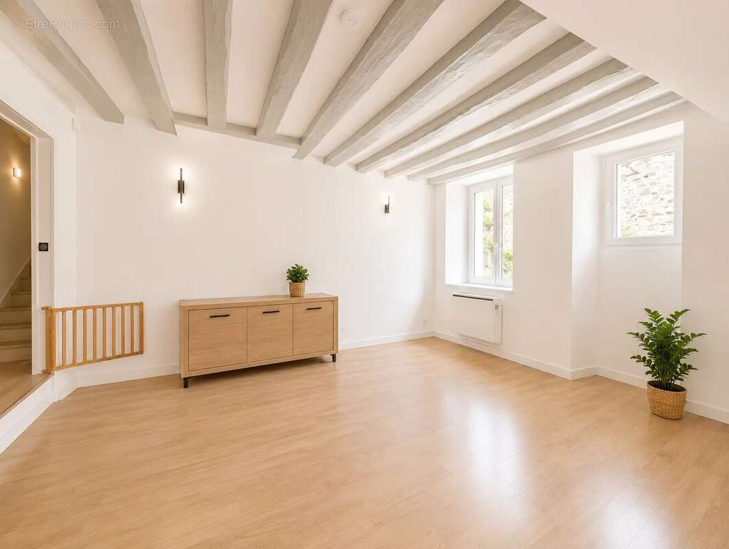 Réf. 2288 - Maison - 6 pièces - Garage, grange et jardin - photo 5
