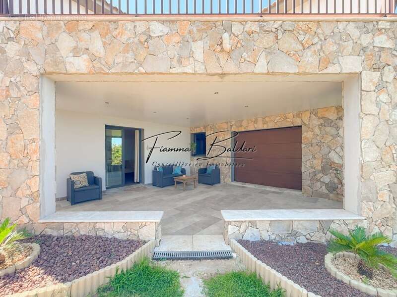 À vendre Villa moderne de 130m² + T2 45m², Terrain 840m², Vue mer, Folelli, Penta di Casinca, Haute-Corse (20) - photo 15