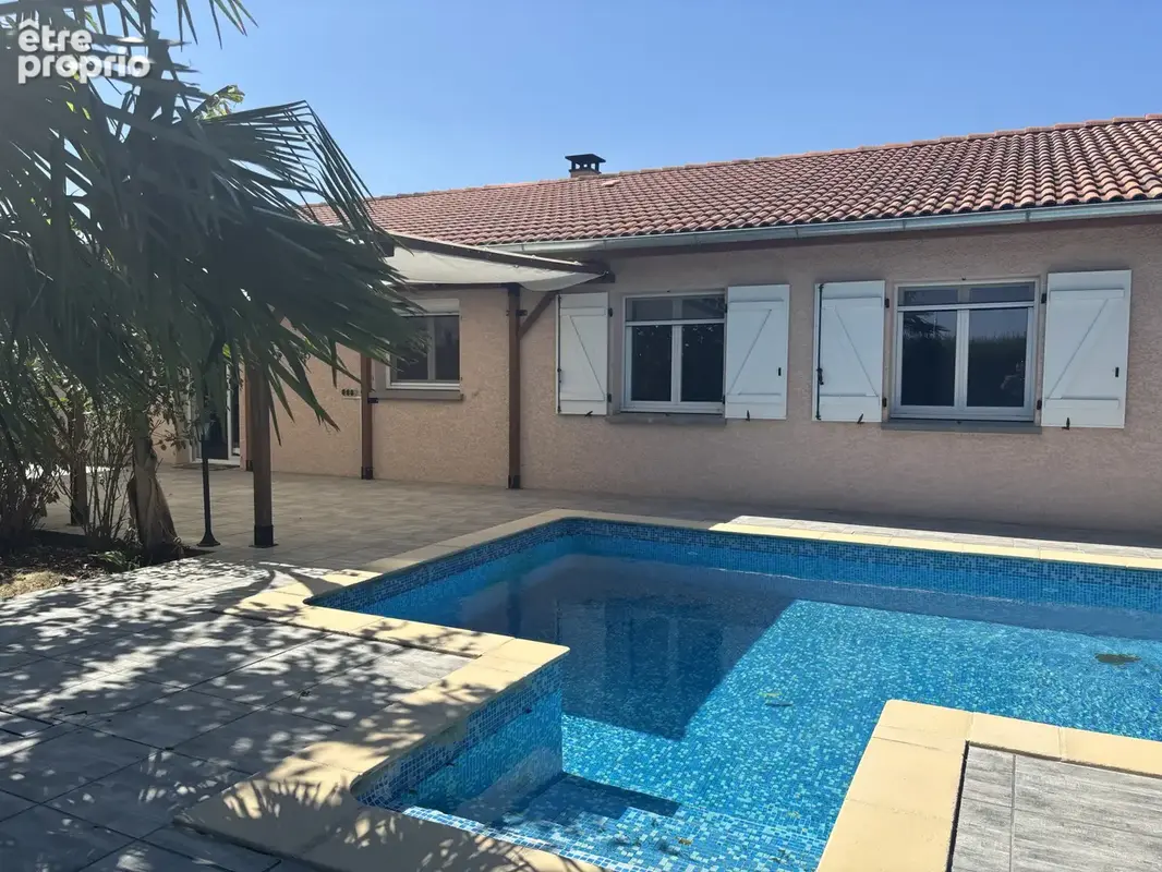 Maison Plain-pied 4 chambres - piscine - photo 1