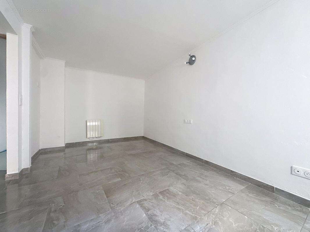 Appartement à VENCE