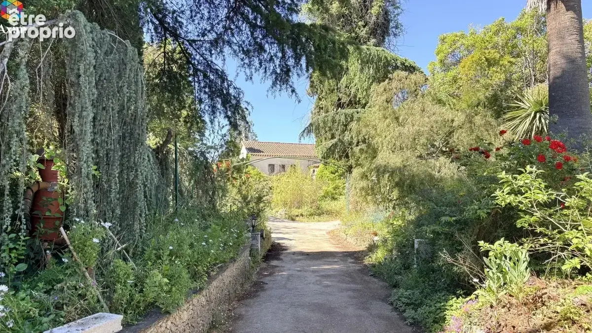 Maison 3 pièces 120 m² · à Saint-Raphael · 120 m² · 1 050 000 €