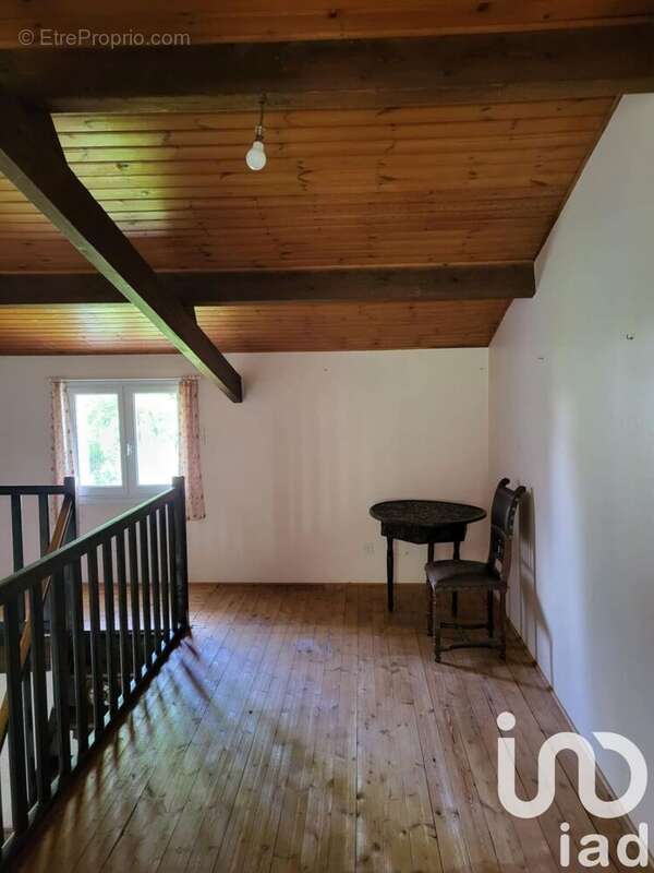 Photo 7 - Maison à SAINT-ETIENNE-DU-BOIS