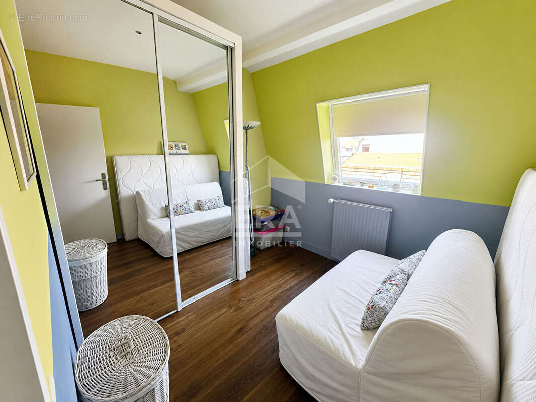 Appartement à VILLEPREUX