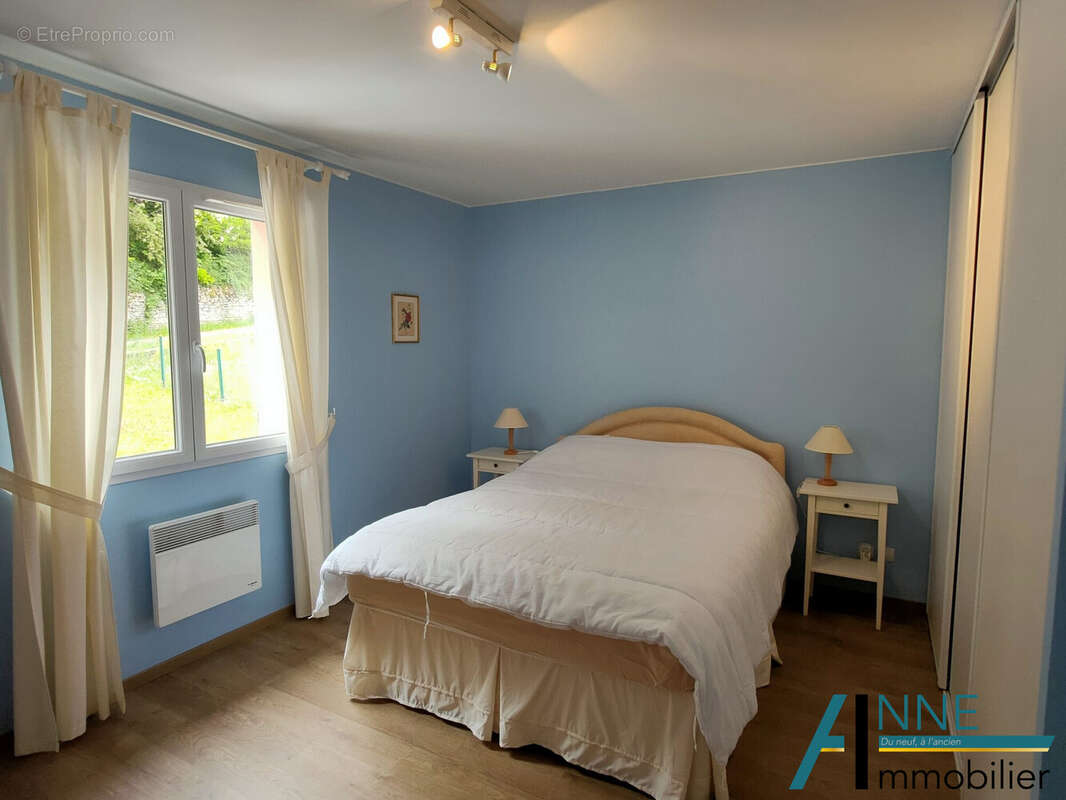 Maison à SAINT-SERNIN-DU-PLAIN