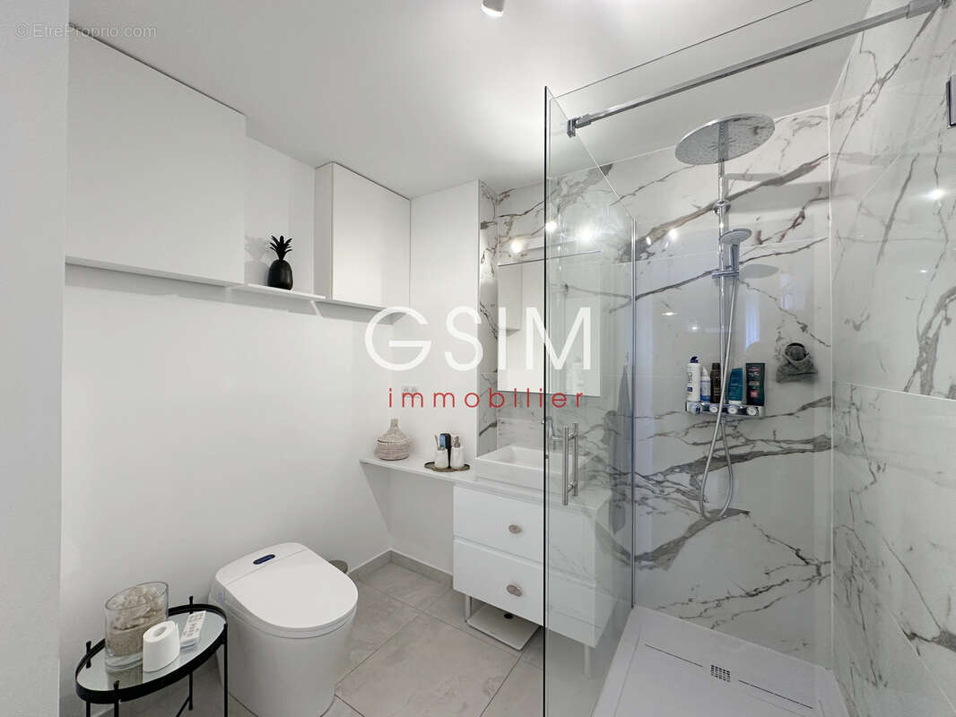 Appartement à SURESNES