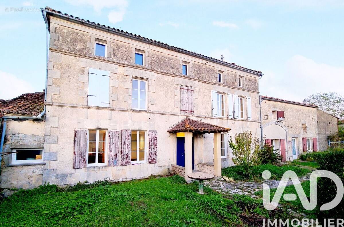 Photo 1 - Maison à VERDILLE