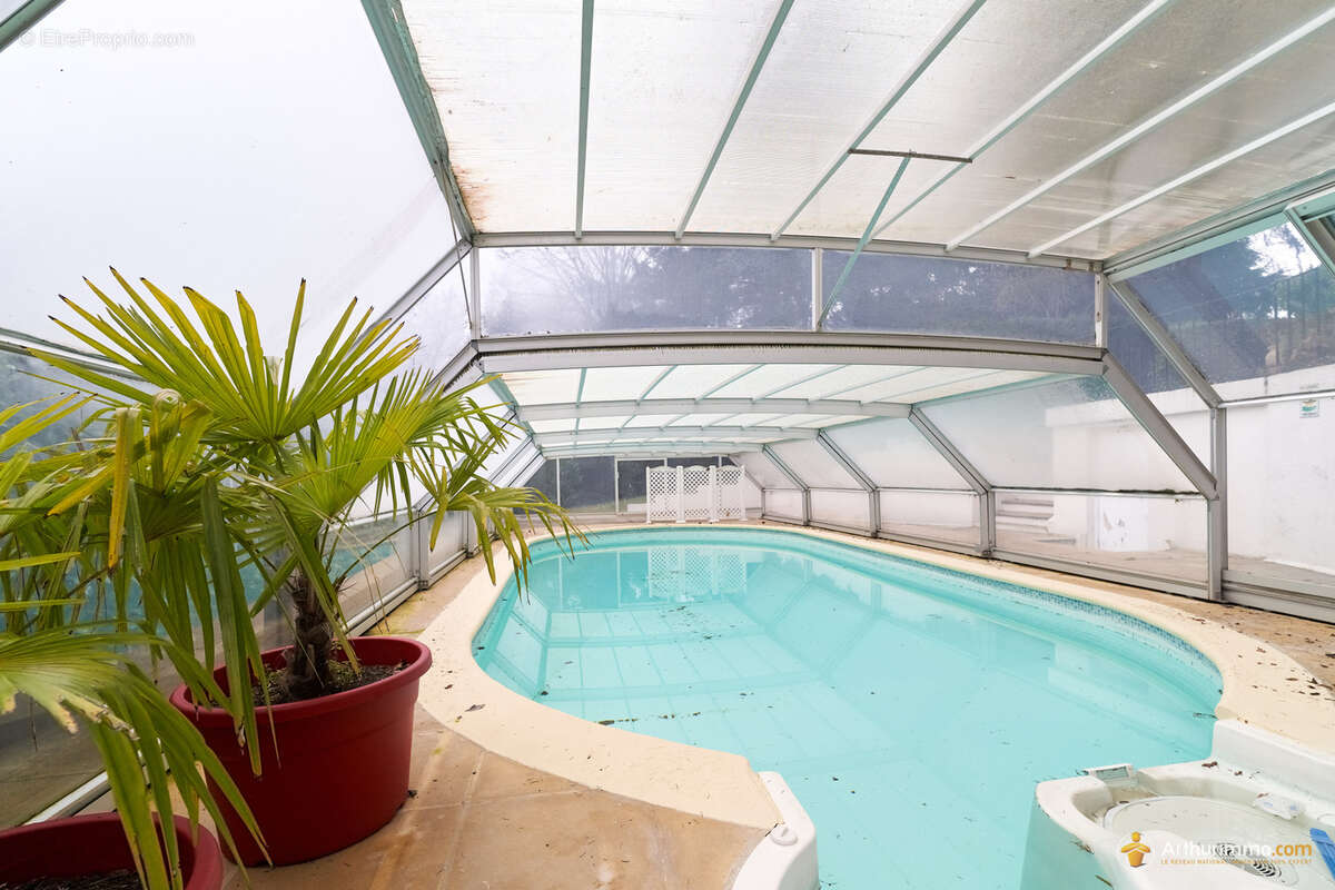 Maison à NEUILLY-SAINT-FRONT