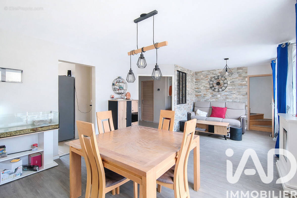 Photo 1 - Maison à VAUGNERAY