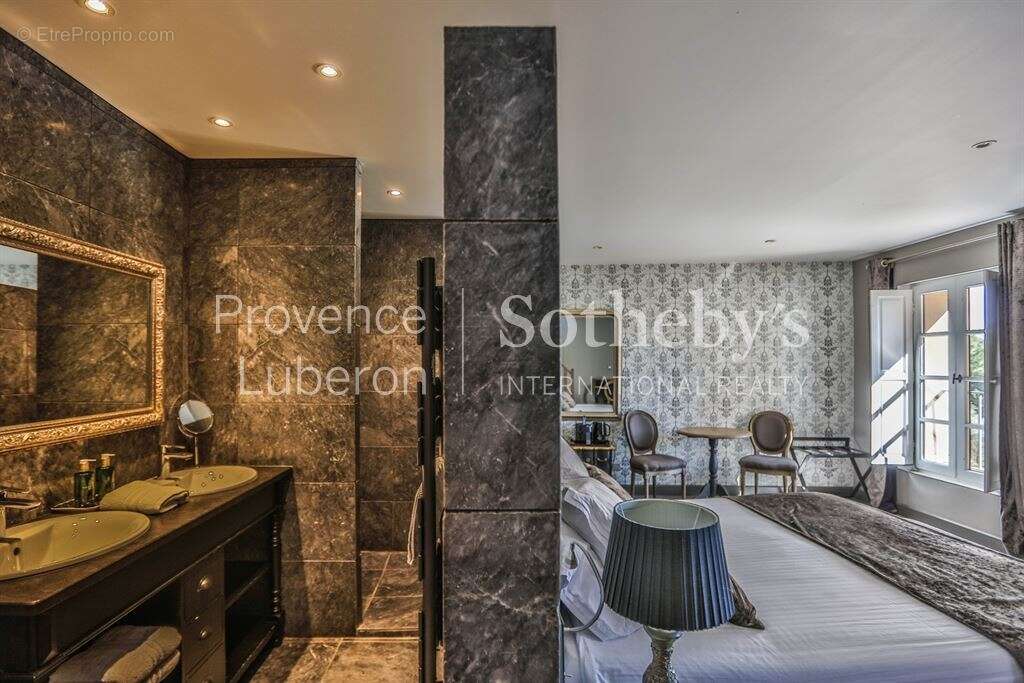 Maison à LORIOL-DU-COMTAT