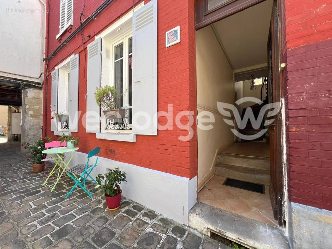 Appartement à NANTERRE