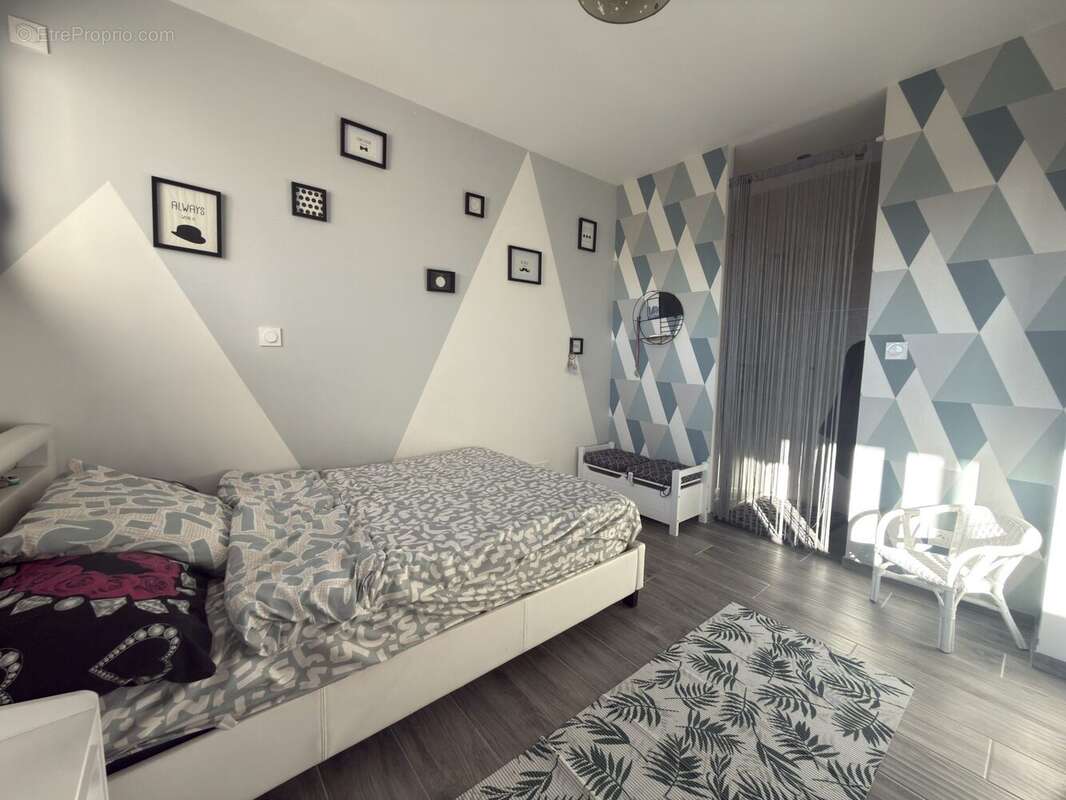 Maison à LES PONTS-DE-CE