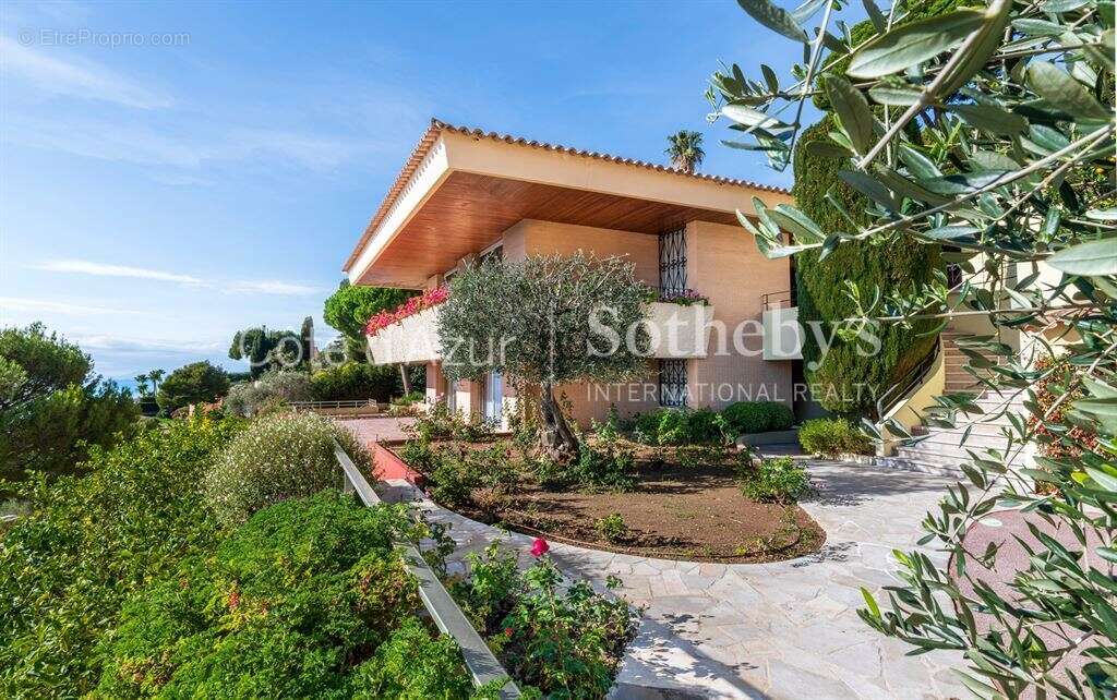 Villefranche-sur-Mer villa en domaine privé avec vue mer panoramique - photo 5