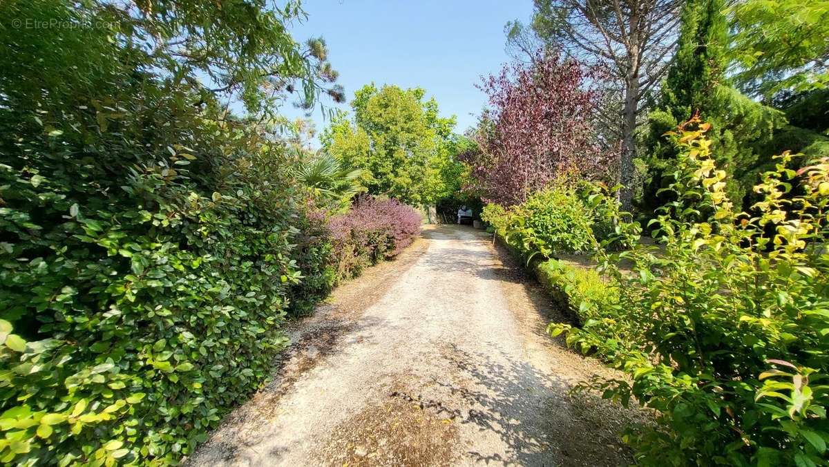 Maison à TRESPOUX-RASSIELS