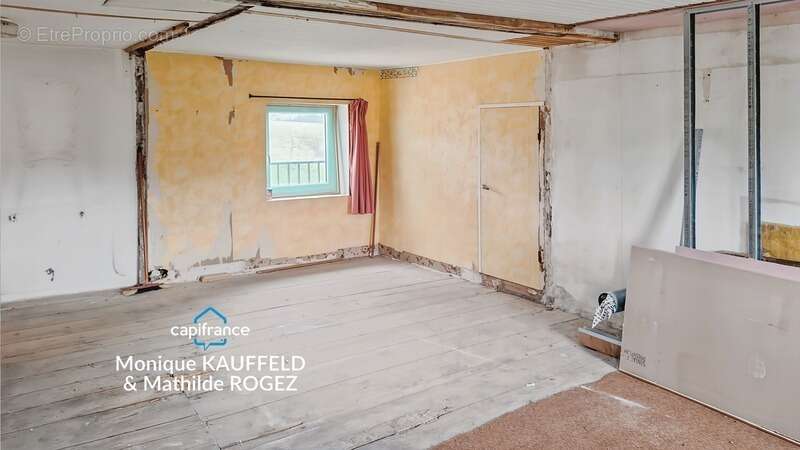 Maison à TOURS-SUR-MEYMONT