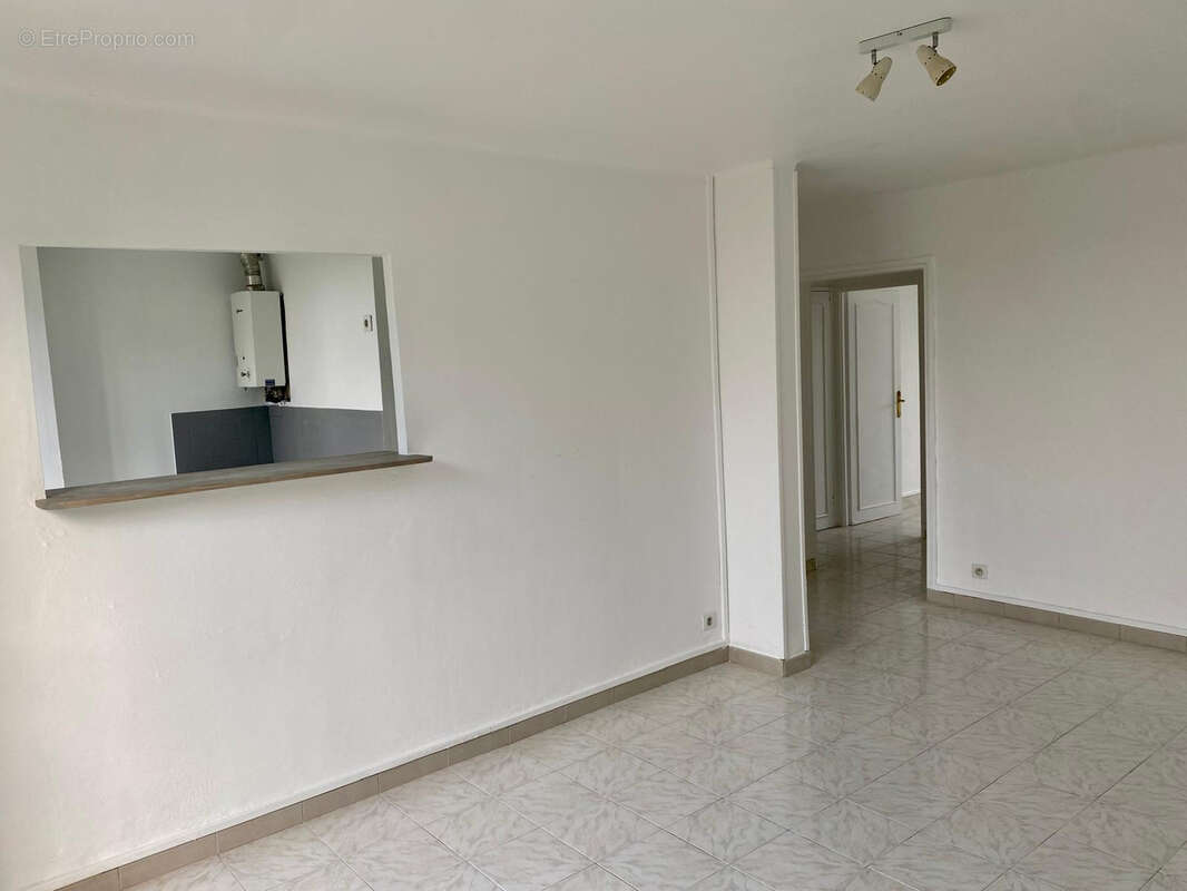 Appartement à MARSEILLE-12E