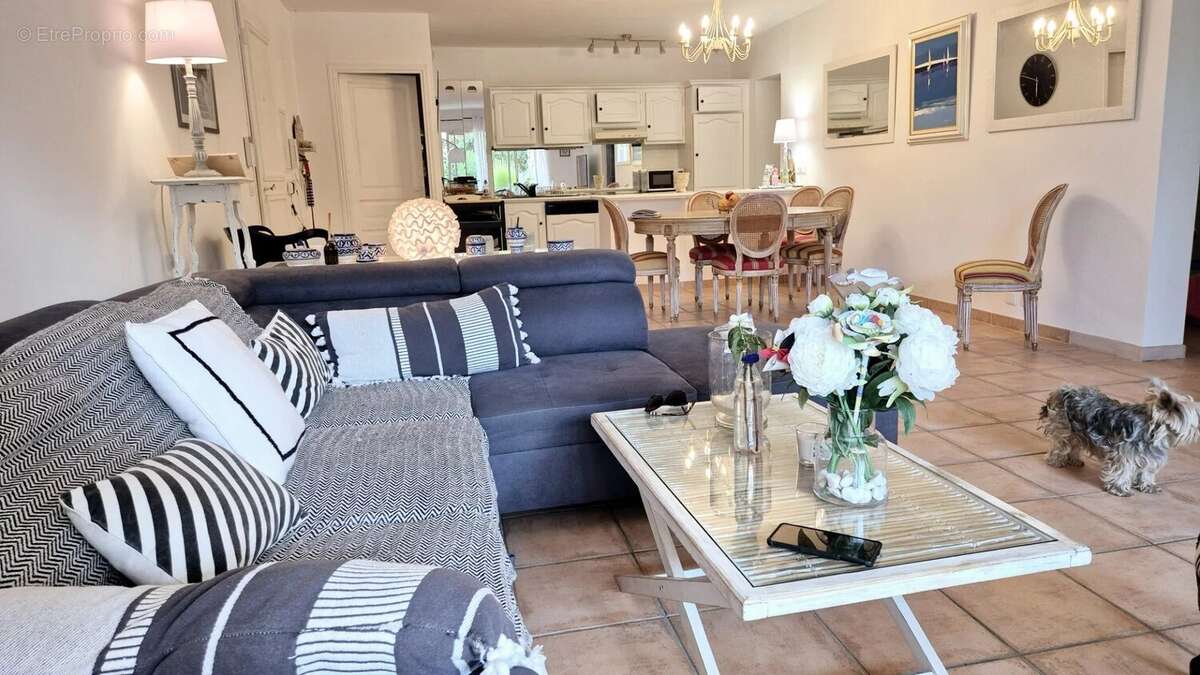 Appartement à SANARY-SUR-MER