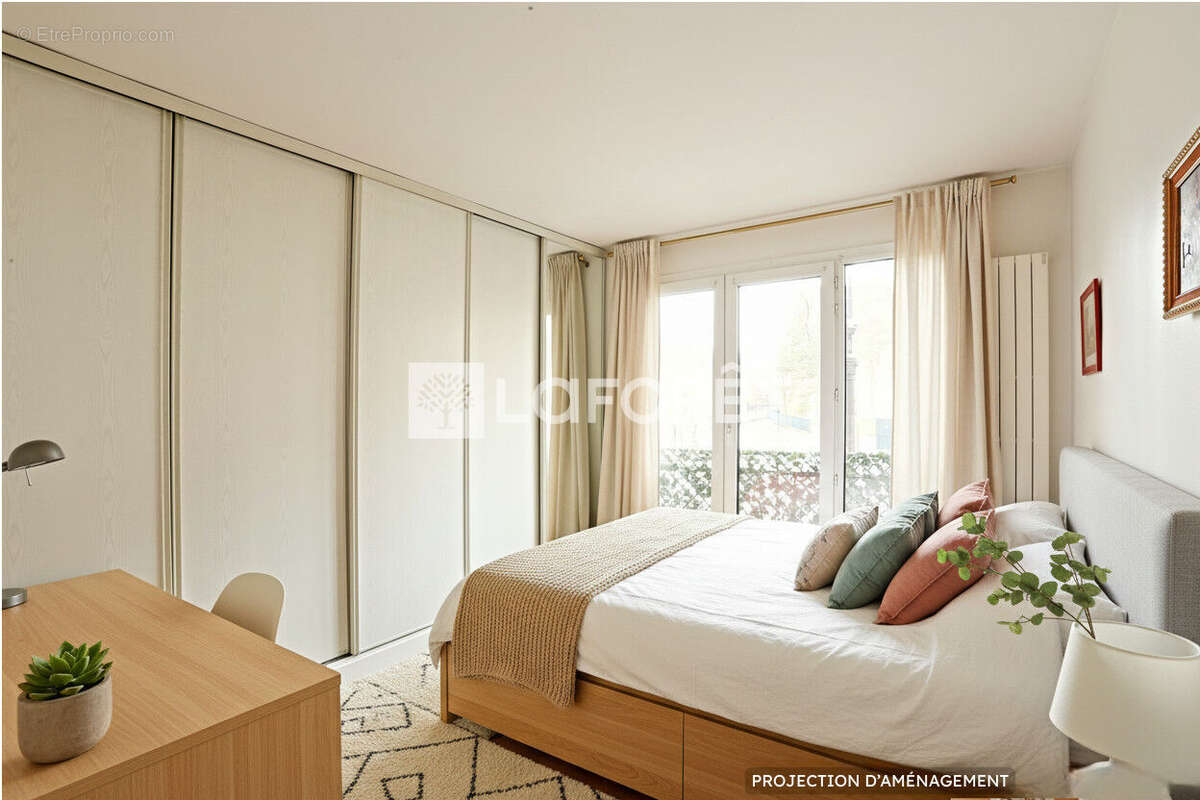 Appartement Paris 4 pièce(s) 102 m2 avec deux caves. - photo 5