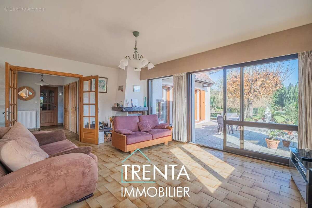 Maison à SAINT-JEAN-DE-MOIRANS