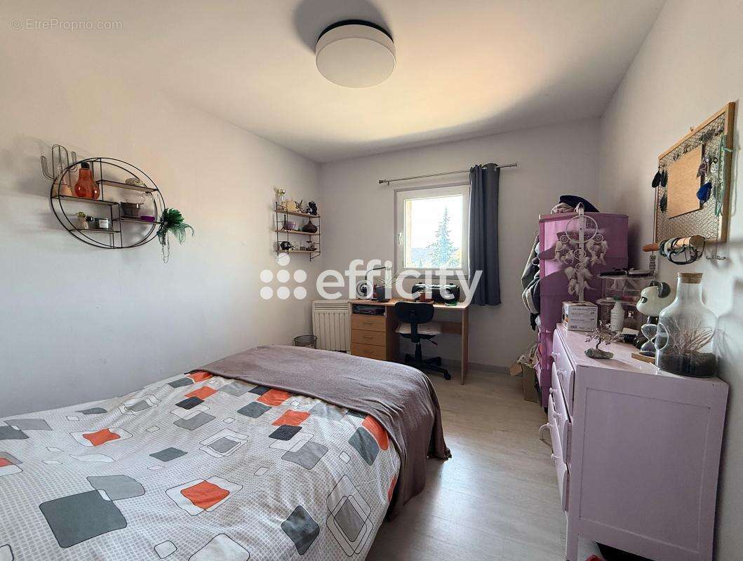 Maison à SAINT-FELIX-DE-LODEZ