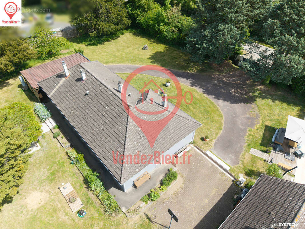 Maison à VASSELAY