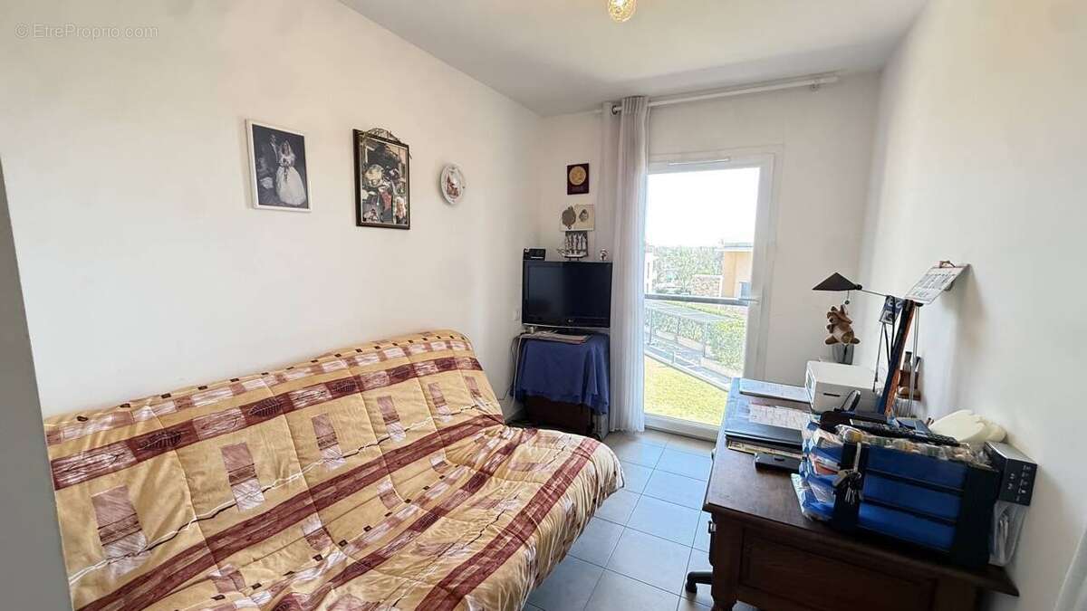 Appartement à ROQUEBRUNE-SUR-ARGENS