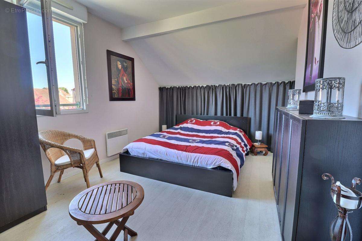 Appartement à CHESSY