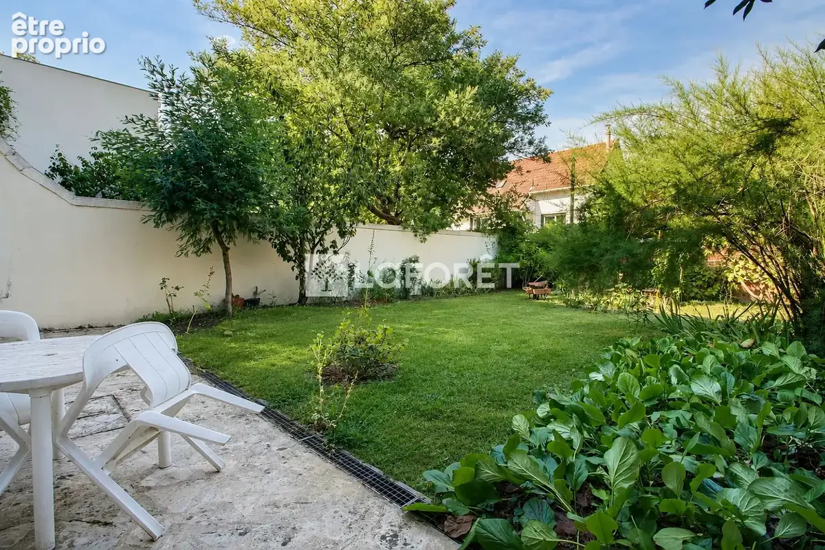 Nanterre Ville - Charmante maison de caractère de la fin du XIXème siècle - photo 4
