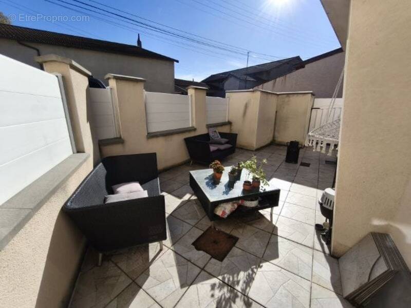 Maison à VAULX-EN-VELIN