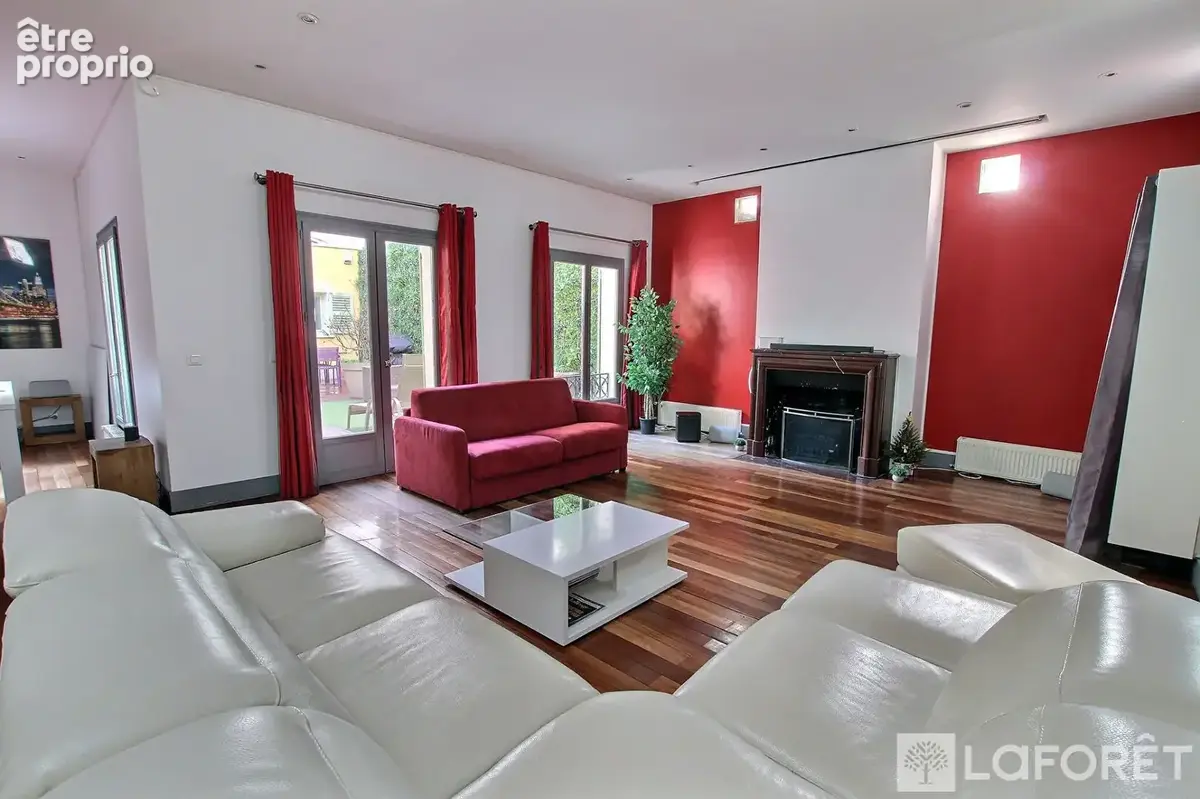 Centre-ville - maison familiale de caractère avec terrasse - photo 10