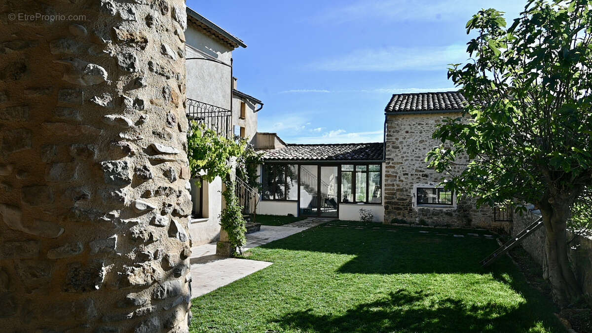 Maison à FORCALQUIER