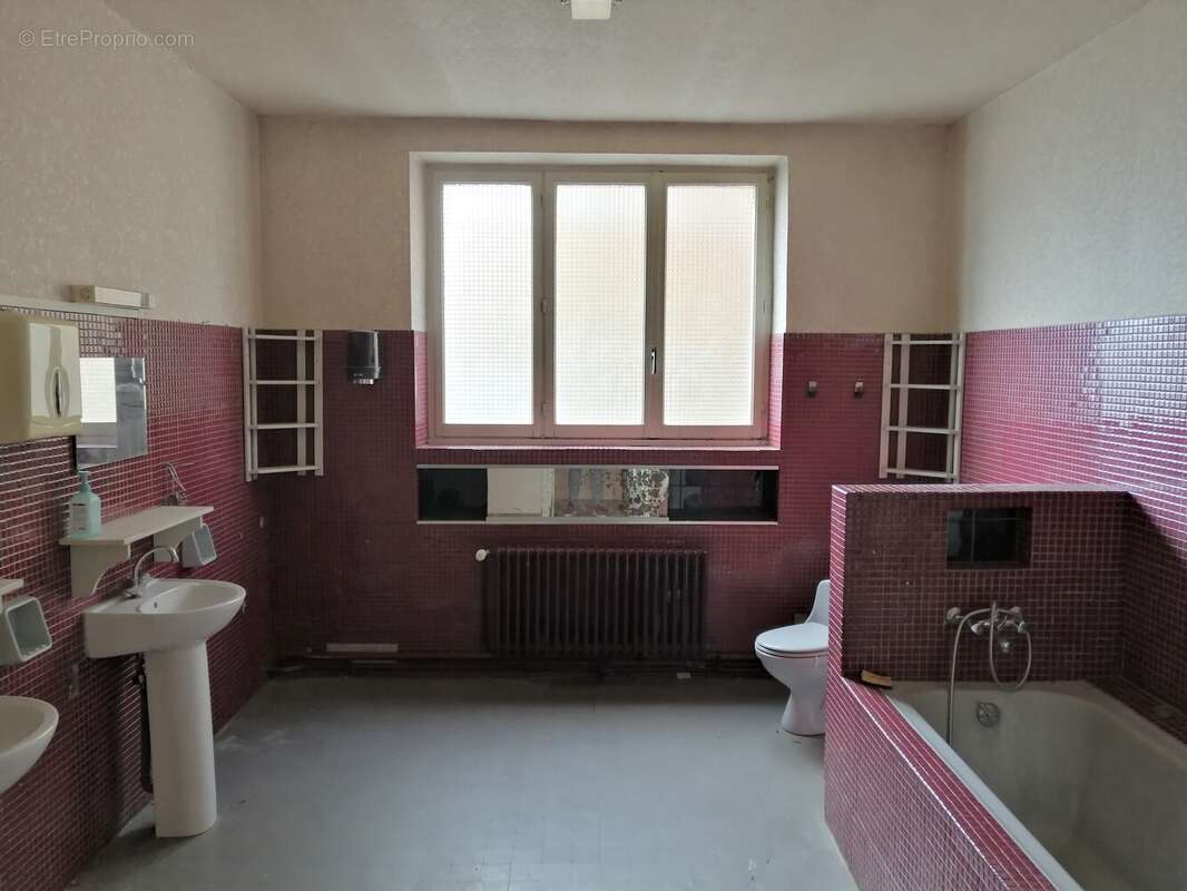 Appartement 350 m² à Nouzonville  - photo 88