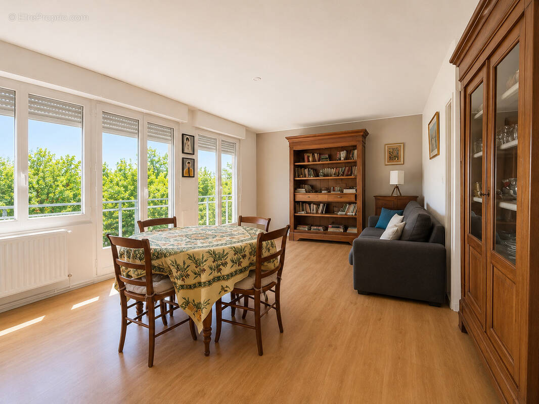 Appartement à BORDEAUX
