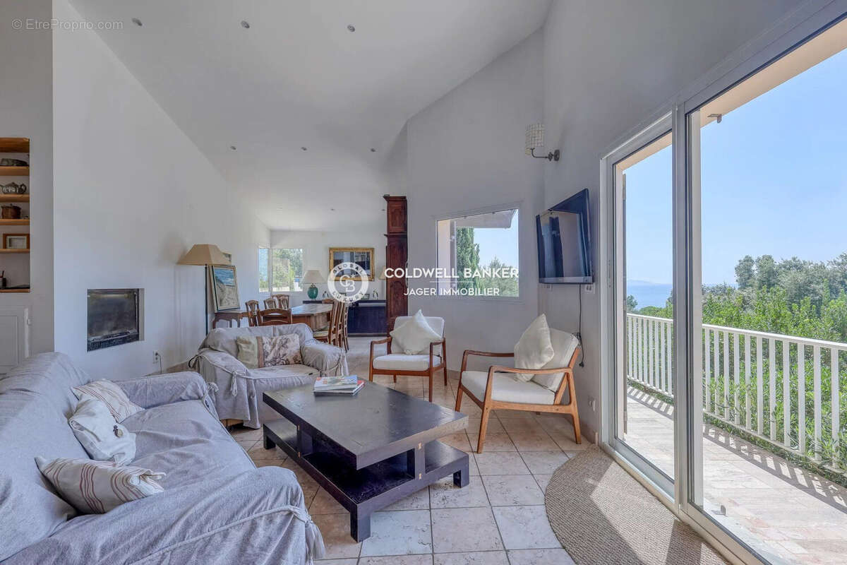 Maison à RAYOL-CANADEL-SUR-MER