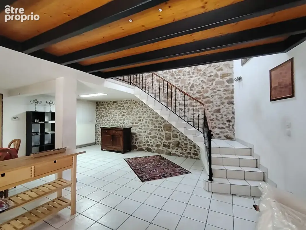 Superbe et Charmante Maison  sur les hauteurs de Bas En Basset 160 m2 sur 604m2 de terrain - photo 6