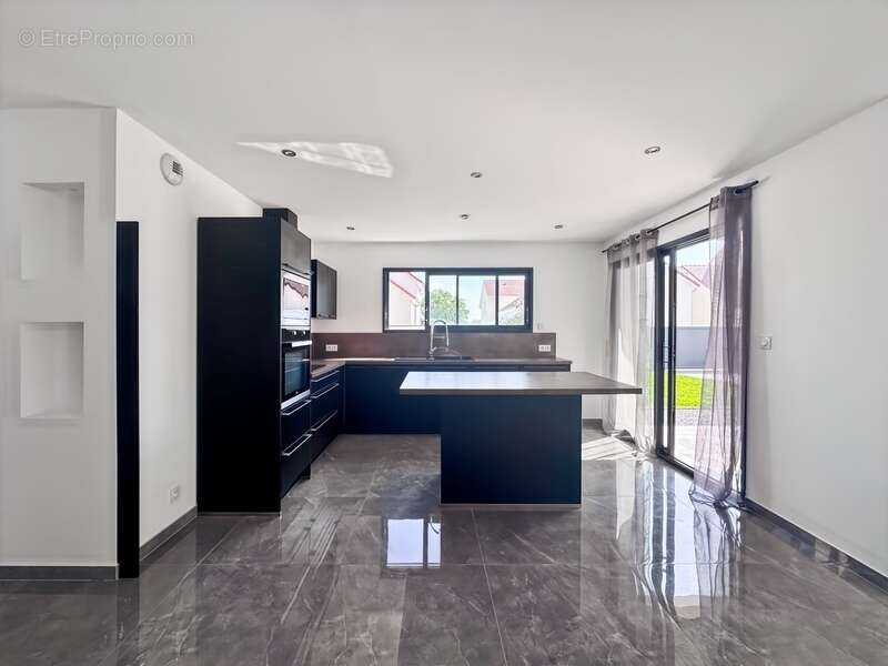 Maison à RUFFEY-LES-ECHIREY