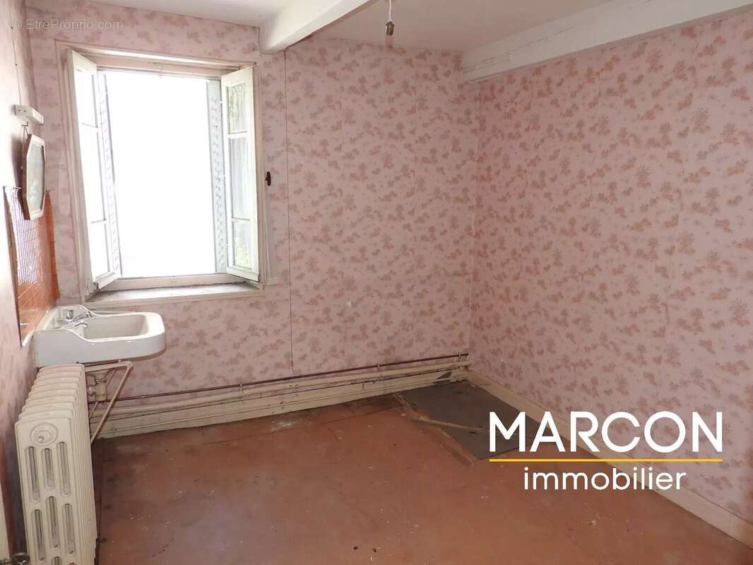 Maison à GENTIOUX-PIGEROLLES