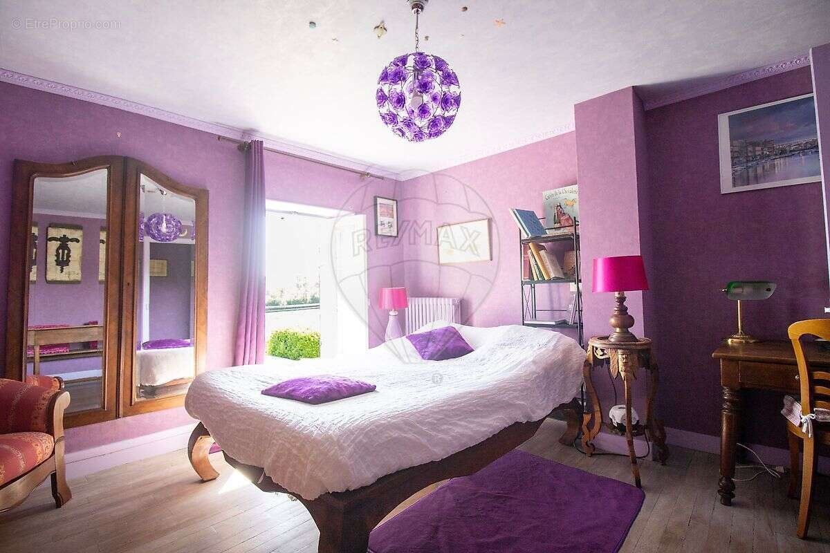 Maison à SAINT-BRIS-LE-VINEUX