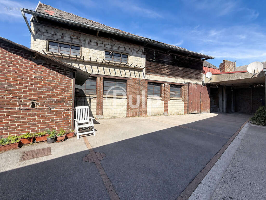 local commercial, appartement et hangar - Centre-ville de Frévent - photo 12