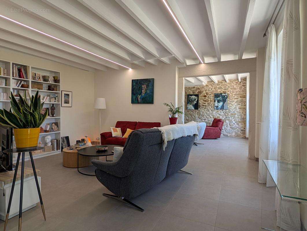 Maison Marignac Laspeyres 348 m2 avec jardin et dépendance - photo 5