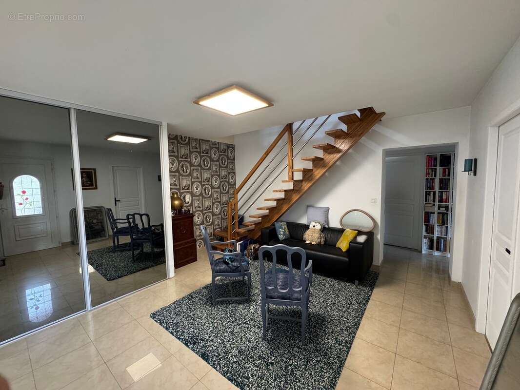 Maison à SALLES-DE-BARBEZIEUX