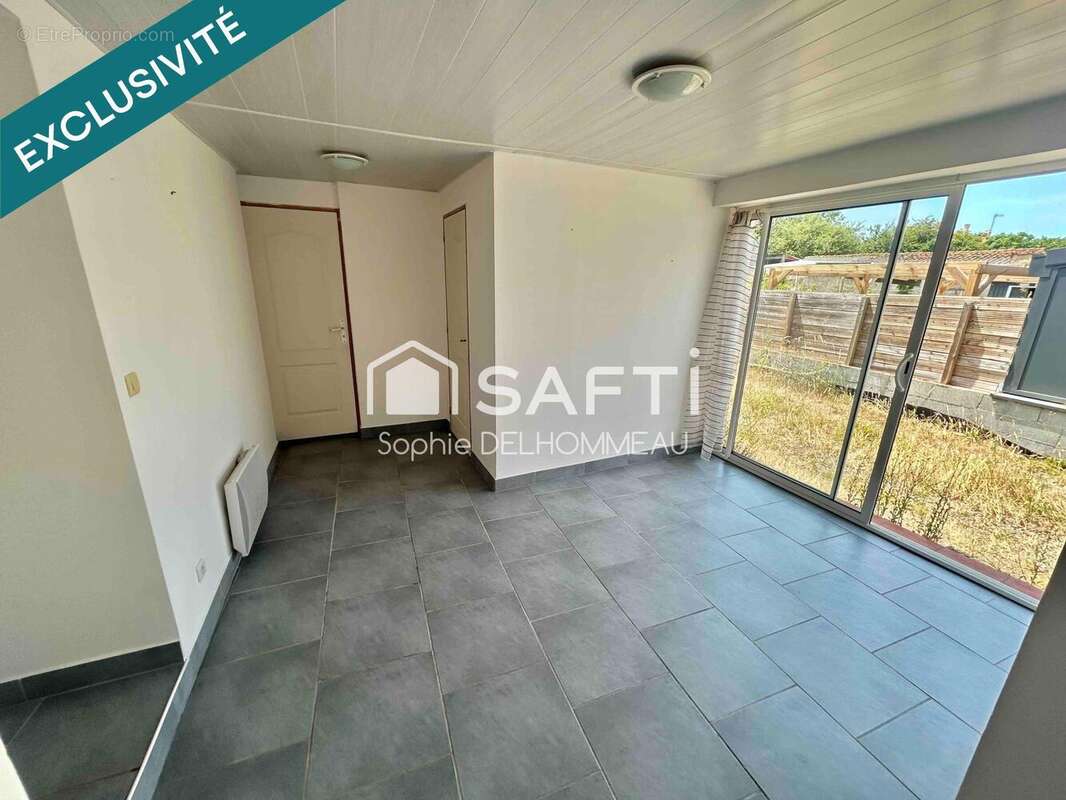 Maison 108 m² à Saint-Paul-Mont-Penit  - photo 6