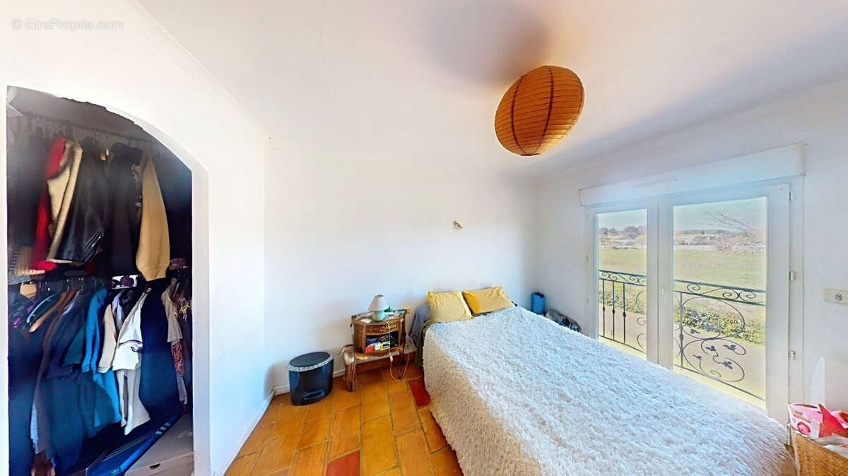Duplex de charme avec terrasse, jardin et vue sur le château de Sommières - photo 6